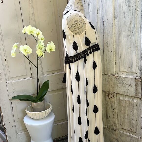 ANTHROPOLOGIE MOULINETTE SOEURS beaded maxi dress . Size 6 - Picture 5 of 7